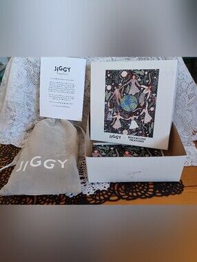 JIGGY PUZZLE CLUB WOMEN OF THE UNIVERSE BY ARTIST SARA BOCCACINI MEADOWS 2022